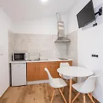 Hotel apartamentowy Donas E Cabaleiros Boqueixon