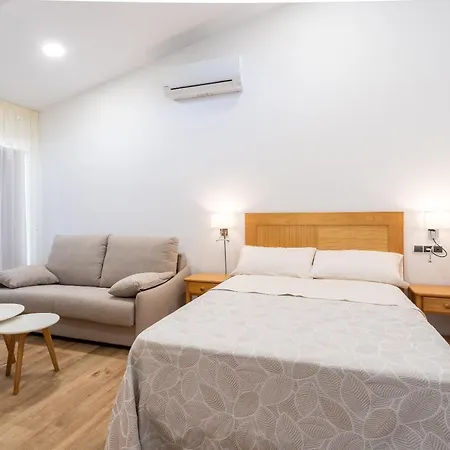 Donas E Cabaleiros Aparthotel