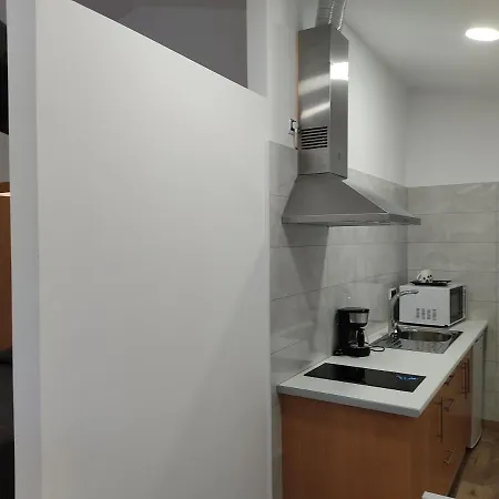 Donas E Cabaleiros *