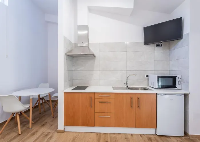 Donas E Cabaleiros Aparthotel *