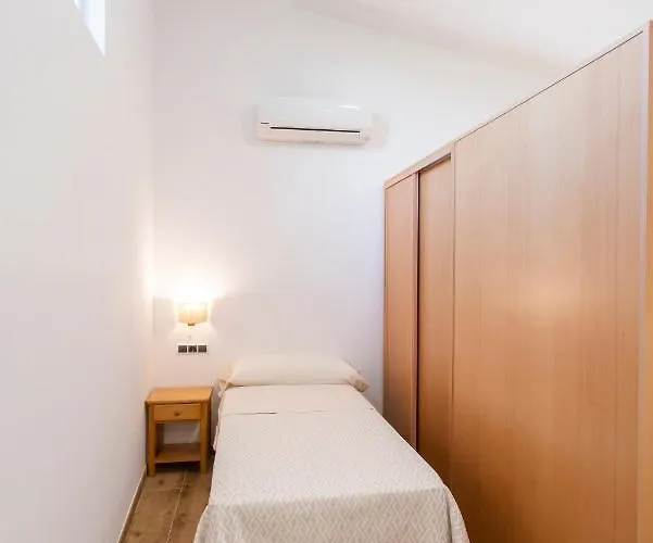 Donas E Cabaleiros Aparthotel Boqueixon