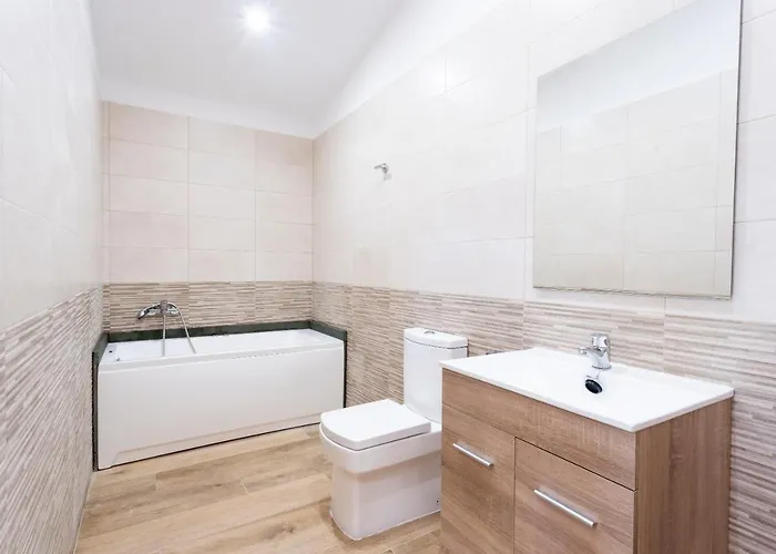 Donas E Cabaleiros Aparthotel *