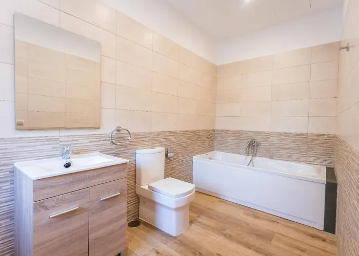 Donas E Cabaleiros Aparthotel