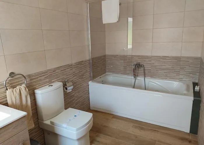 Aparthotel Donas E Cabaleiros *